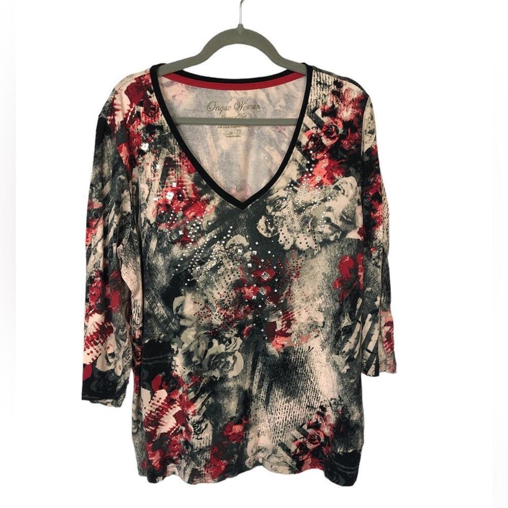 Onque Woman Tee Shirt 3/4 Sleeve Floral Bling Studded Fun Rhinestones